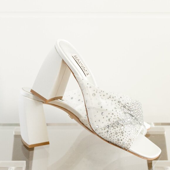 Badgley Mischka Camelia White Satin Block Heel Sandals Wedding 8 New Formal - Picture 11 of 14